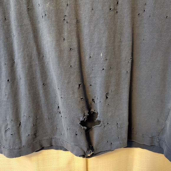 🥃 Distressed Sleeveless Tee | Mountain Tavern | L 🤘 - Picture 7 of 7